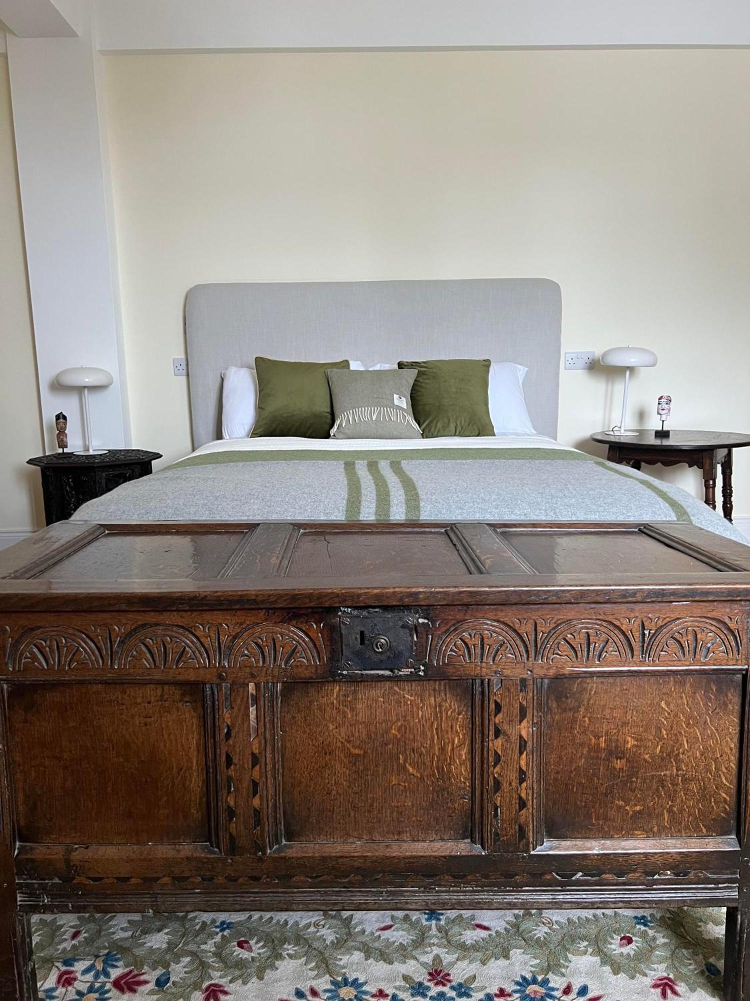Riverfront Apartments At The Blue Goat Ramelton Exteriör bild