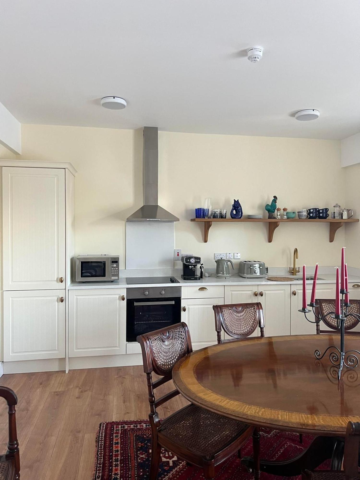 Riverfront Apartments At The Blue Goat Ramelton Exteriör bild